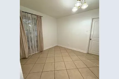 6406 Tall Willow Drive, Houston, TX 77088 - Photo 9