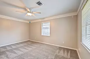 1135 W 31st St, Houston, TX 77018 - Photo 11