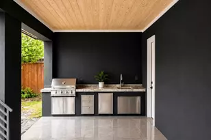 2014 Ebony Ln, Houston, TX 77018 - Photo 5