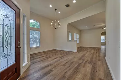 6 Windsor Bridge Drive, Conroe, TX 77384 - Photo 7