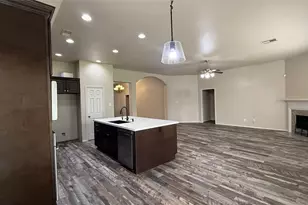 13615 Evening Wind Dr, Pearland, TX 77584 - Photo 5