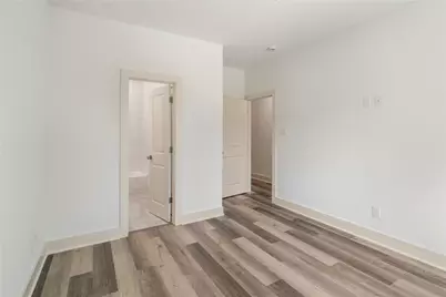 5629 Malmedy Road, Houston, TX 77033 - Photo 21