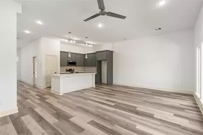 5629 Malmedy Road, Houston, TX 77033 - Photo 19