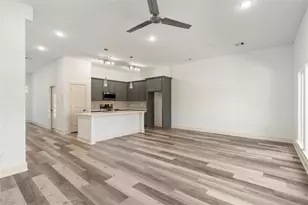 5629 Malmedy Rd, Houston, TX 77033 - Photo 19