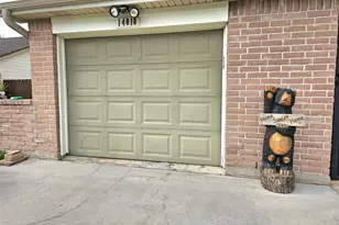 14018 Panhandle Dr, Sugar Land, TX 77498 - Photo 5