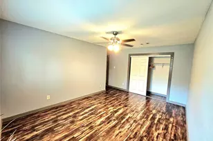 14018 Panhandle Dr, Sugar Land, TX 77498 - Photo 39