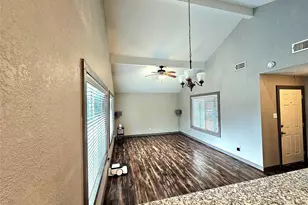 14018 Panhandle Dr, Sugar Land, TX 77498 - Photo 41