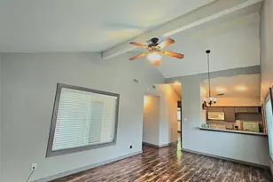 14018 Panhandle Dr, Sugar Land, TX 77498 - Photo 21