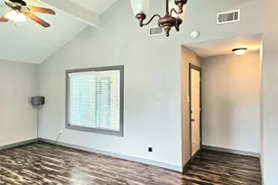 14018 Panhandle Dr, Sugar Land, TX 77498 - Photo 17