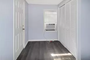 6611 Jensen St, Hitchcock, TX 77563 - Photo 7