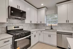 1300 Brazos St, Rosenberg, TX 77471 - Photo 15
