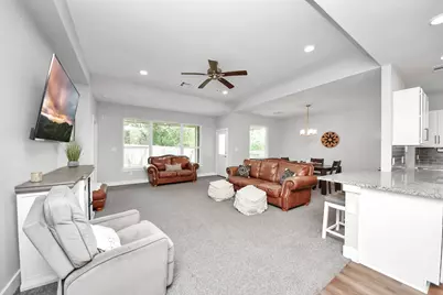 13095 Clearview Drive, Willis, TX 77318 - Photo 7