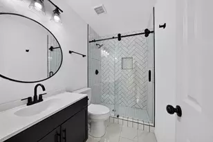 17006 Enchanted Cir E, Sugar Land, TX 77498 - Photo 19