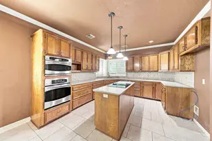 21730 Cayman Point Dr, Katy, TX 77450 - Photo 9