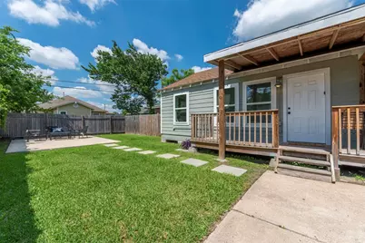 1121 Panama Street, Houston, TX 77009 - Photo 1