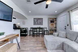 1121 Panama St, Houston, TX 77009 - Photo 9