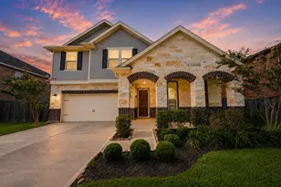 10719 Hidden Arrow Ct, Humble, TX 77338 - Photo 1