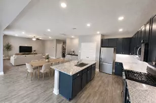 10719 Hidden Arrow Ct, Humble, TX 77338 - Photo 3