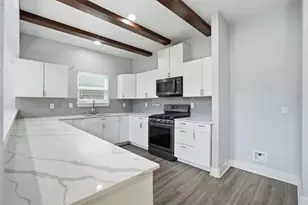 9319 Seeker St, Houston, TX 77028 - Photo 5