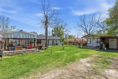 411 N Commerce Street, Madisonville, TX 77864 - Photo 23