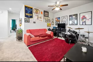 5527 Cuerta St, Houston, TX 77023 - Photo 9
