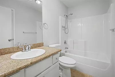 111 Enfield Court, Huntsville, TX 77320 - Photo 13