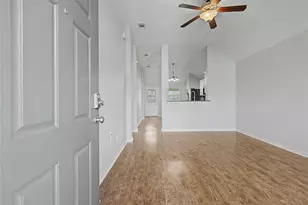 111 Enfield Ct, Huntsville, TX 77320 - Photo 3
