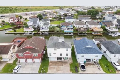 27 N Flamingo Street, La Marque, TX 77568 - Photo 1