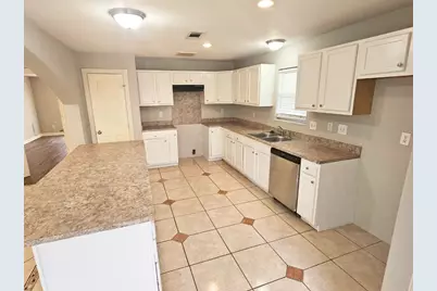 9526 Golden Wood Lane, Houston, TX 77086 - Photo 7