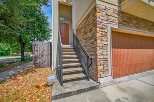 1042 W 25th St, Houston, TX 77008 - Photo 27