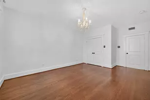 1042 W 25th St, Houston, TX 77008 - Photo 11