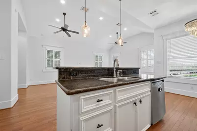 1042 W 25th Street #A, Houston, TX 77008 - Photo 37