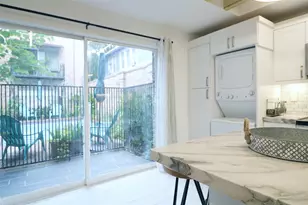 412 Pacific St, Houston, TX 77006 - Photo 13