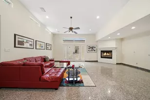 11730 Denise Dr, Houston, TX 77024 - Photo 9