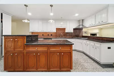 11730 Denise Drive, Houston, TX 77024 - Photo 13