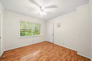 11730 Denise Dr, Houston, TX 77024 - Photo 35