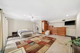 11730 Denise Dr, Houston, TX 77024 - Photo 19