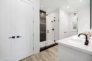 12311 Honeywood Trail, Houston, TX 77077 - Photo 19