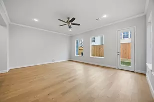 5908 Kansas St, Houston, TX 77007 - Photo 9