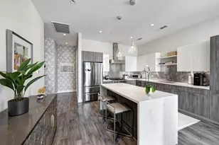 1211 Caroline St, Houston, TX 77002 - Photo 3