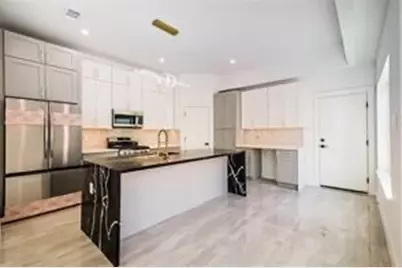 5014 Creekmont Drive, Houston, TX 77091 - Photo 3