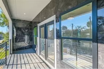 5014 Creekmont Drive, Houston, TX 77091 - Photo 5