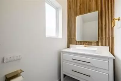 5014 Creekmont Drive, Houston, TX 77091 - Photo 15