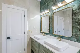 5014 Creekmont Dr, Houston, TX 77091 - Photo 7