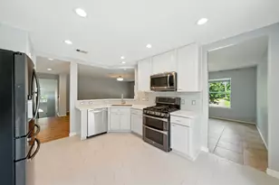 13600 Breton Ridge St, Houston, TX 77070 - Photo 9