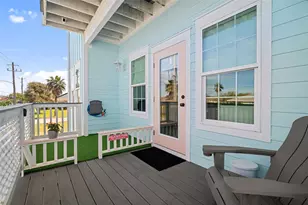 8029 Beluche Dr, Galveston, TX 77551 - Photo 3