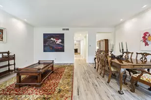 7615 Del Monte Dr, Houston, TX 77063 - Photo 9