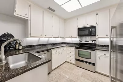 7615 Del Monte Drive, Houston, TX 77063 - Photo 11