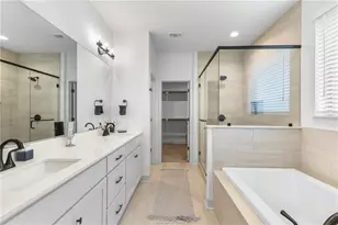 1614 Briscoe Manor Ct, College Station, TX 77845 - Photo 17