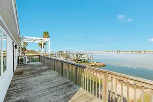 7204 Ave N 1/2, Galveston, TX 77551 - Photo 15